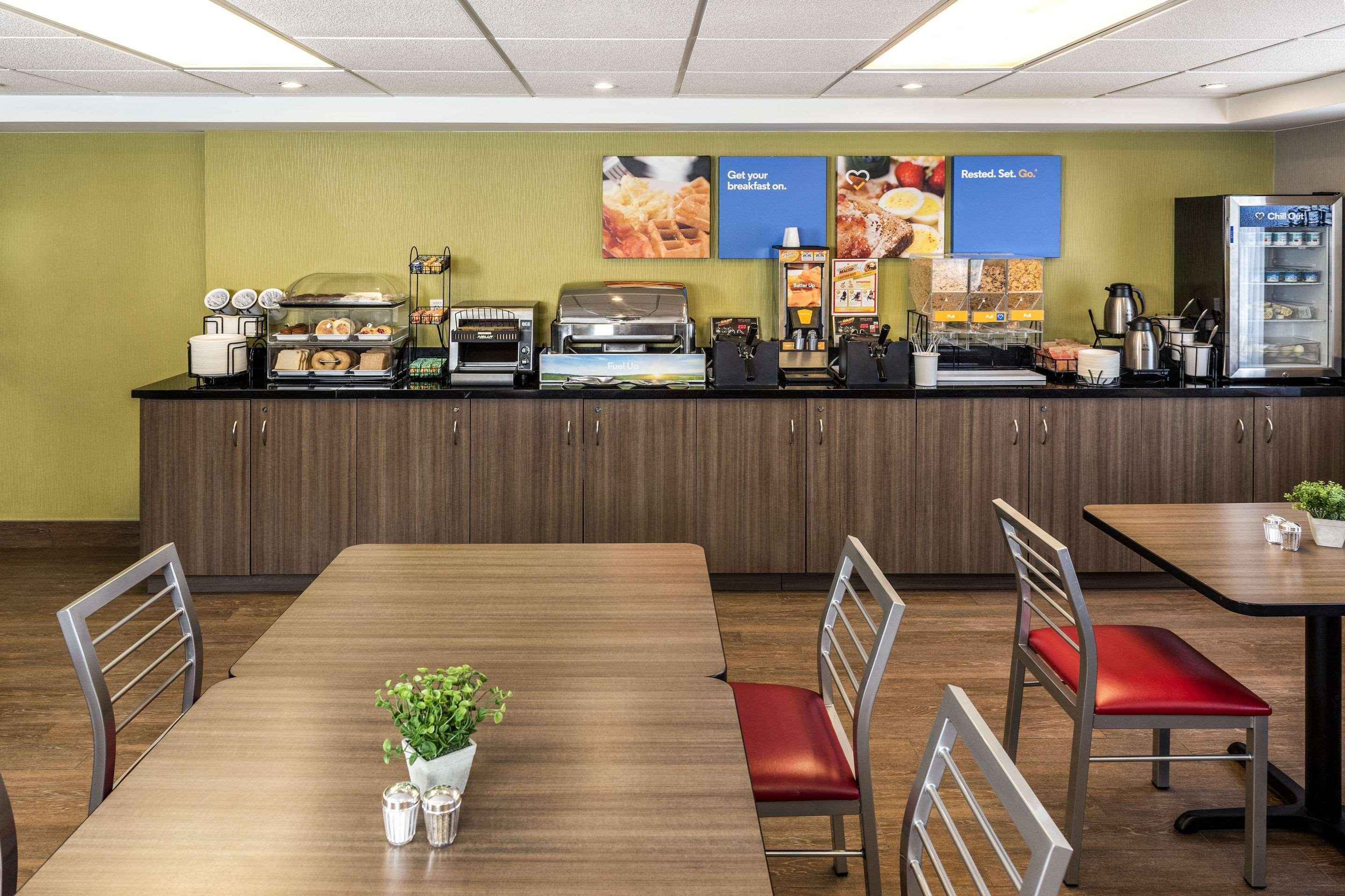 Comfort Inn Edmundston Buitenkant foto